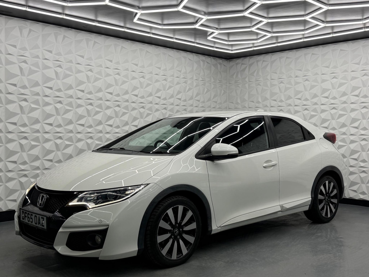 Used Honda Civic 2015 for sale - 77612798: Photo 5