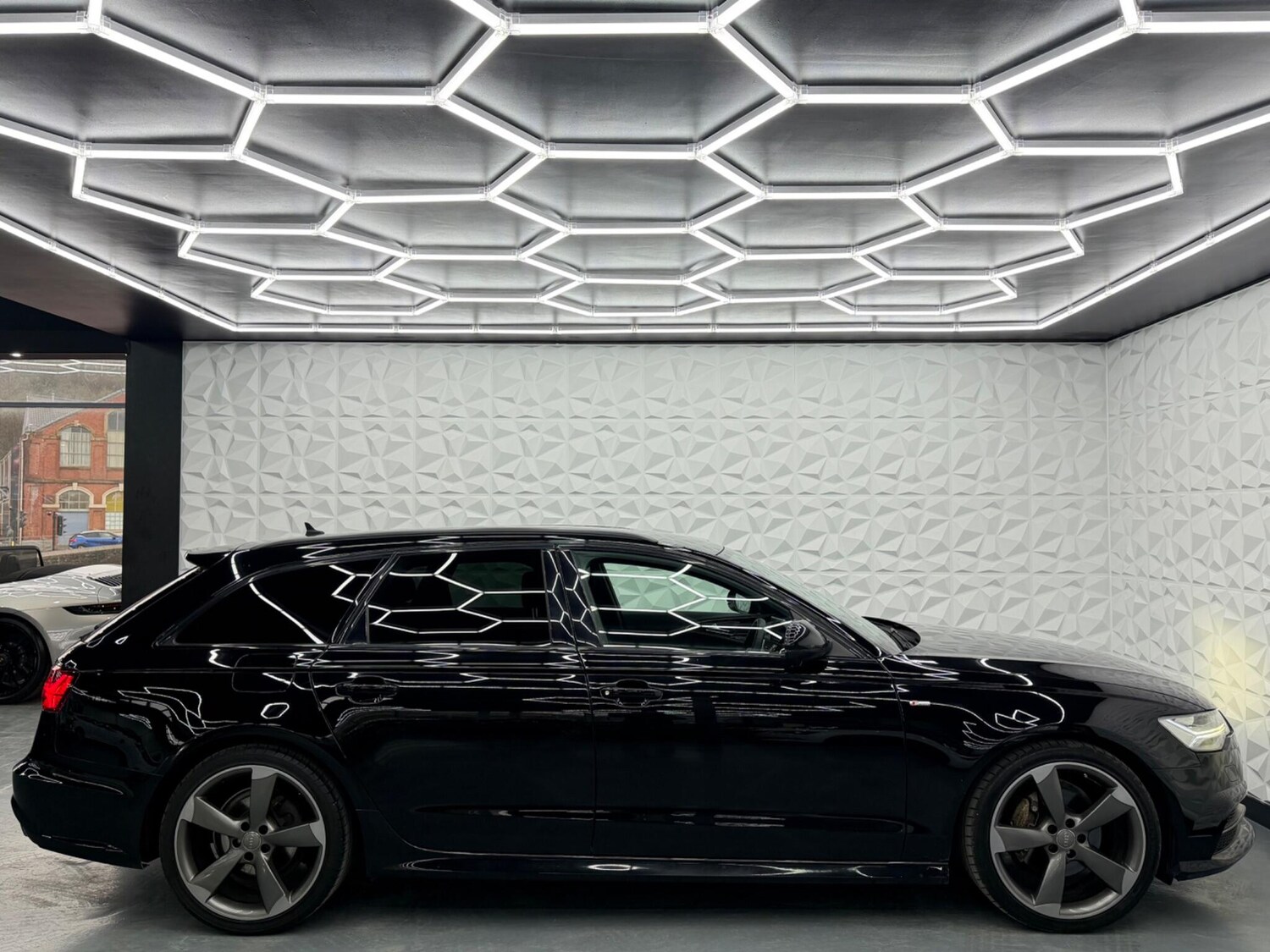 Used Audi A6 Avant for sale - 77633196: Photo 12