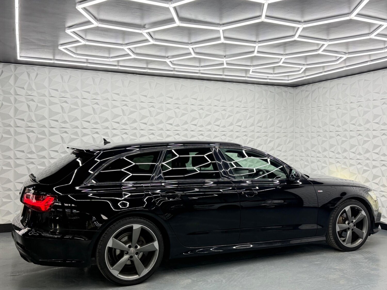 Used Audi A6 Avant for sale - 77633196: Photo 13