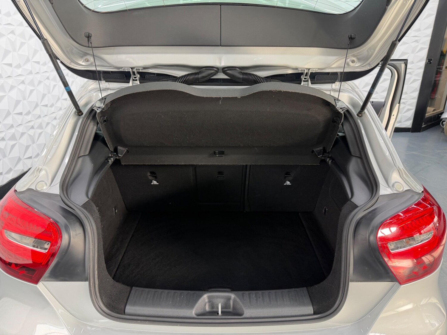 Used Mercedes-Benz A-Class for sale - 77723972: Photo 14