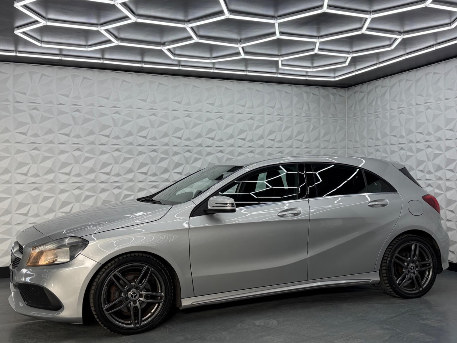 Used Mercedes-Benz A-Class for sale - 77723972: Photo 8