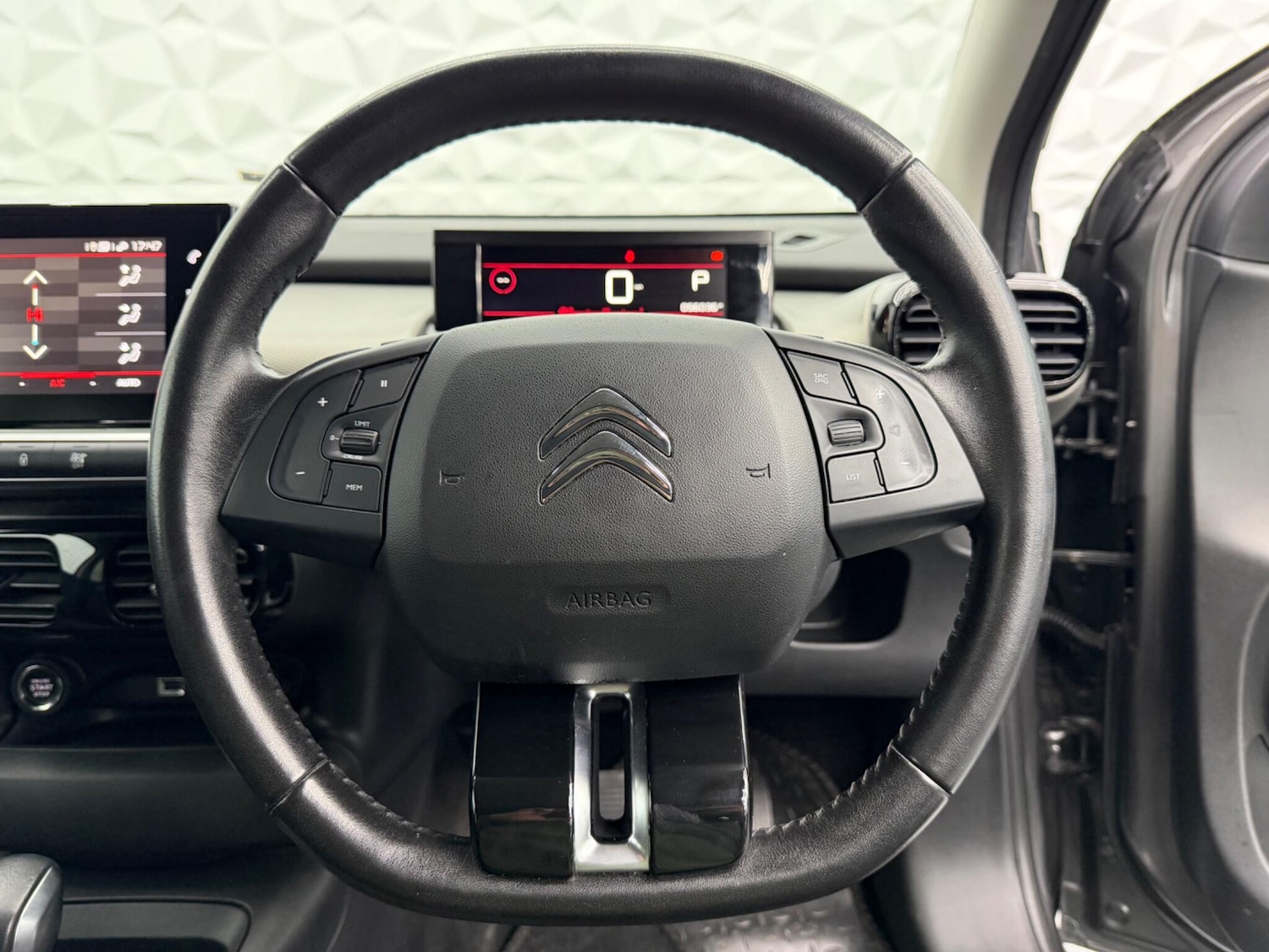 Used Citroen C4 Cactus for sale - 77793769: Photo 22