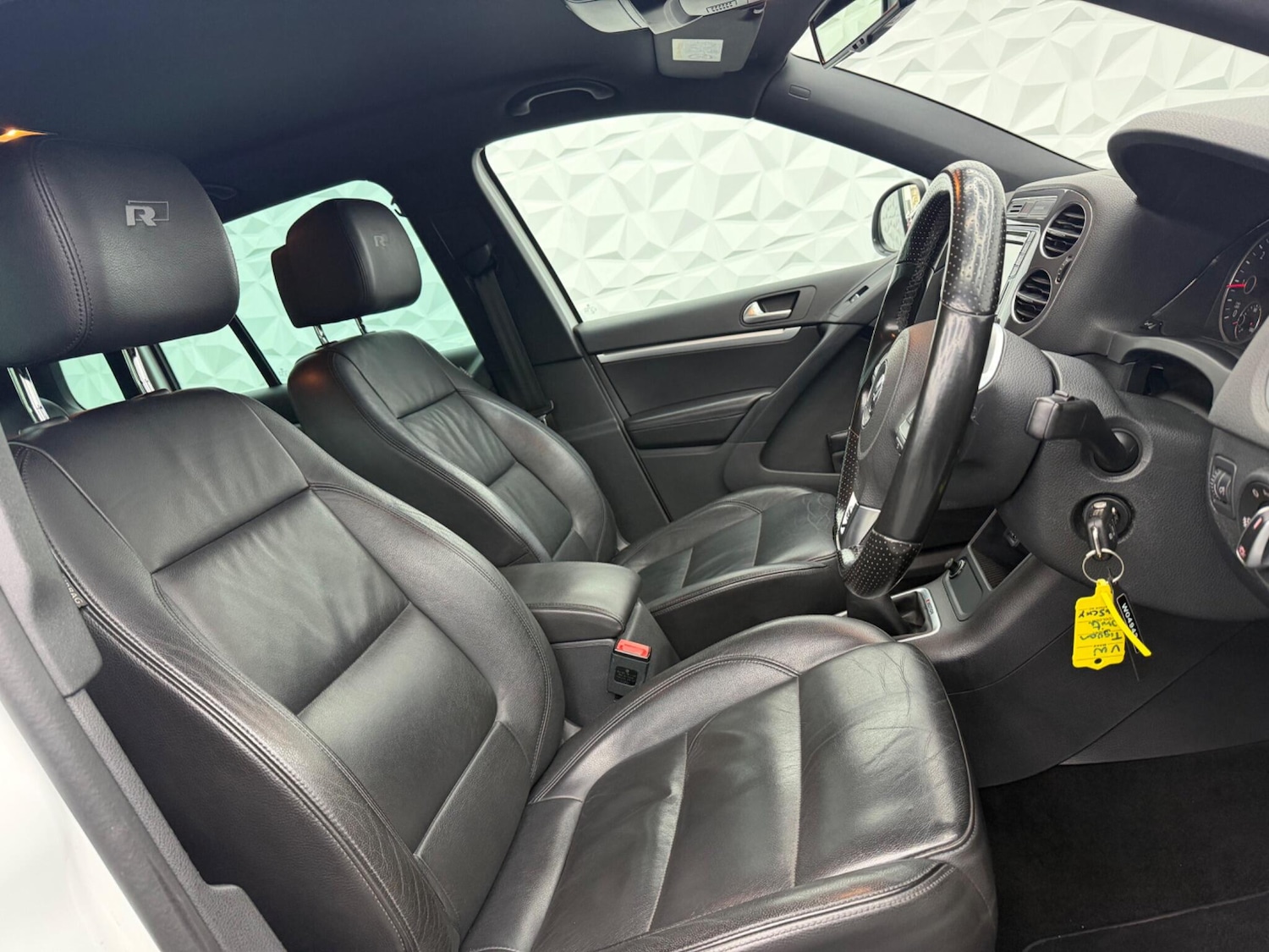 Used Volkswagen Tiguan 2016 for sale - 77853177: Photo 17