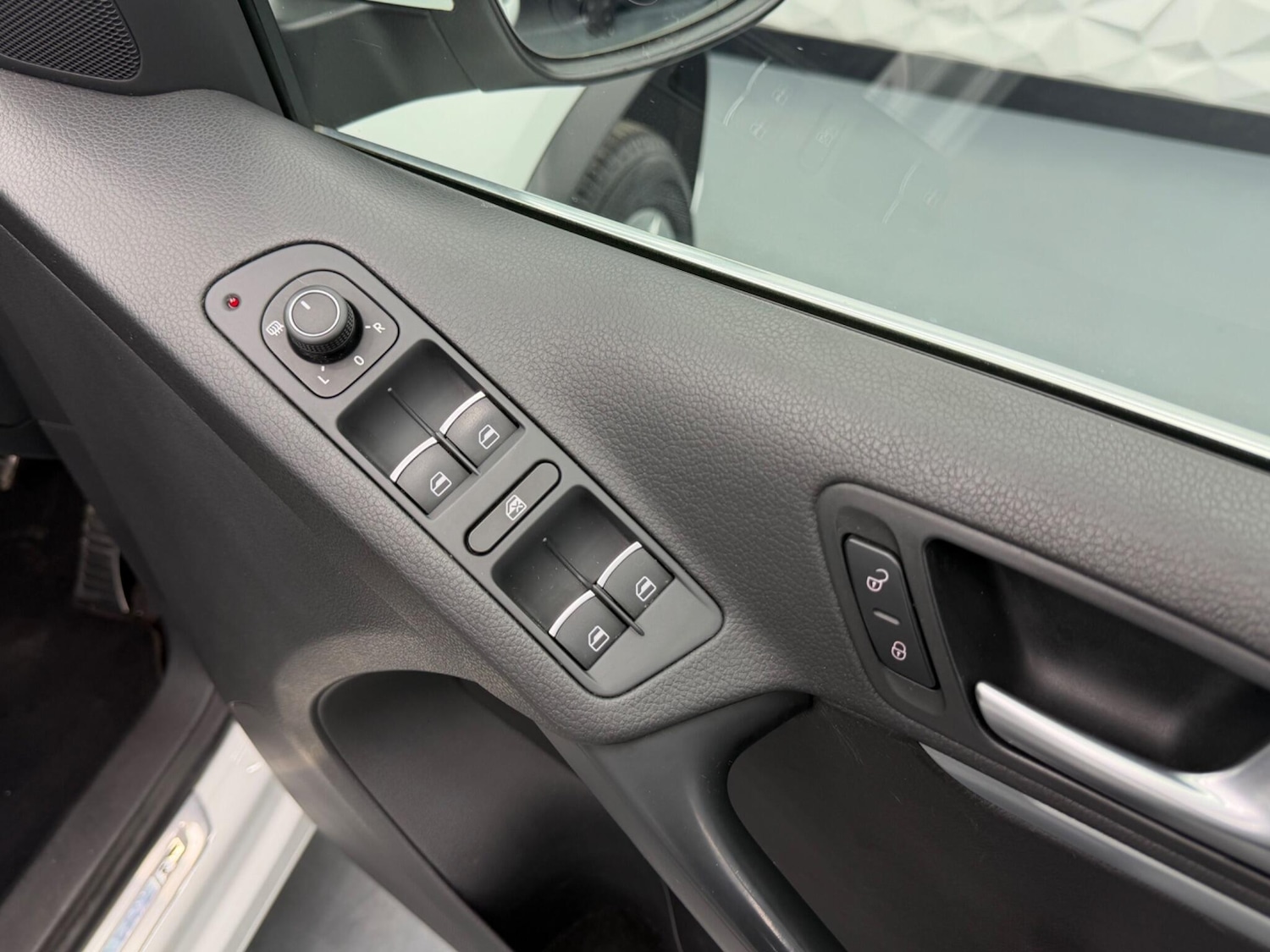 Used Volkswagen Tiguan 2016 for sale - 77853177: Photo 20