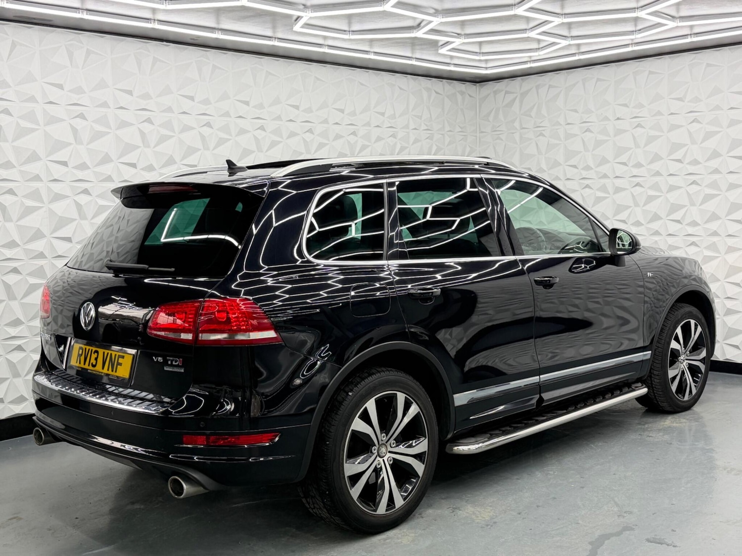 Used Volkswagen Touareg 2013 for sale - 77613817: Photo 10