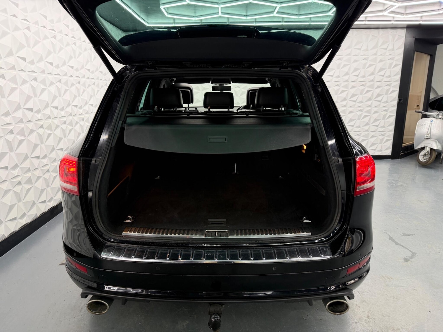 Used Volkswagen Touareg 2013 for sale - 77613817: Photo 14