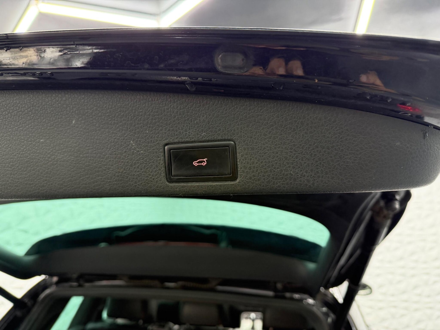 Used Volkswagen Touareg 2013 for sale - 77613817: Photo 15