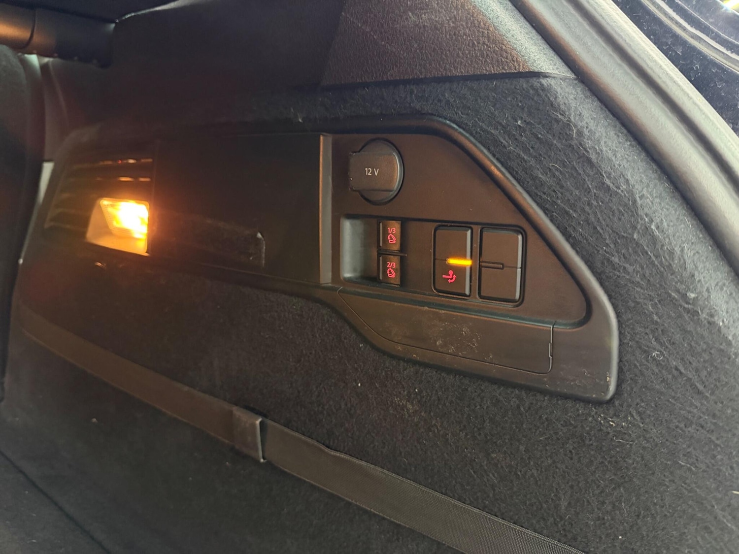 Used Volkswagen Touareg 2013 for sale - 77613817: Photo 16