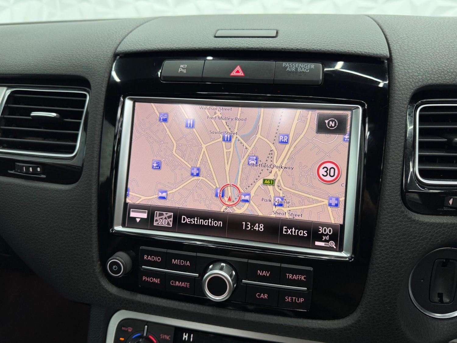 Used Volkswagen Touareg 2013 for sale - 77613817: Photo 29