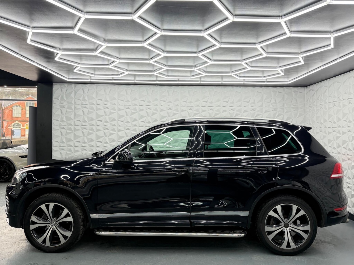 Used Volkswagen Touareg 2013 for sale - 77613817: Photo 7