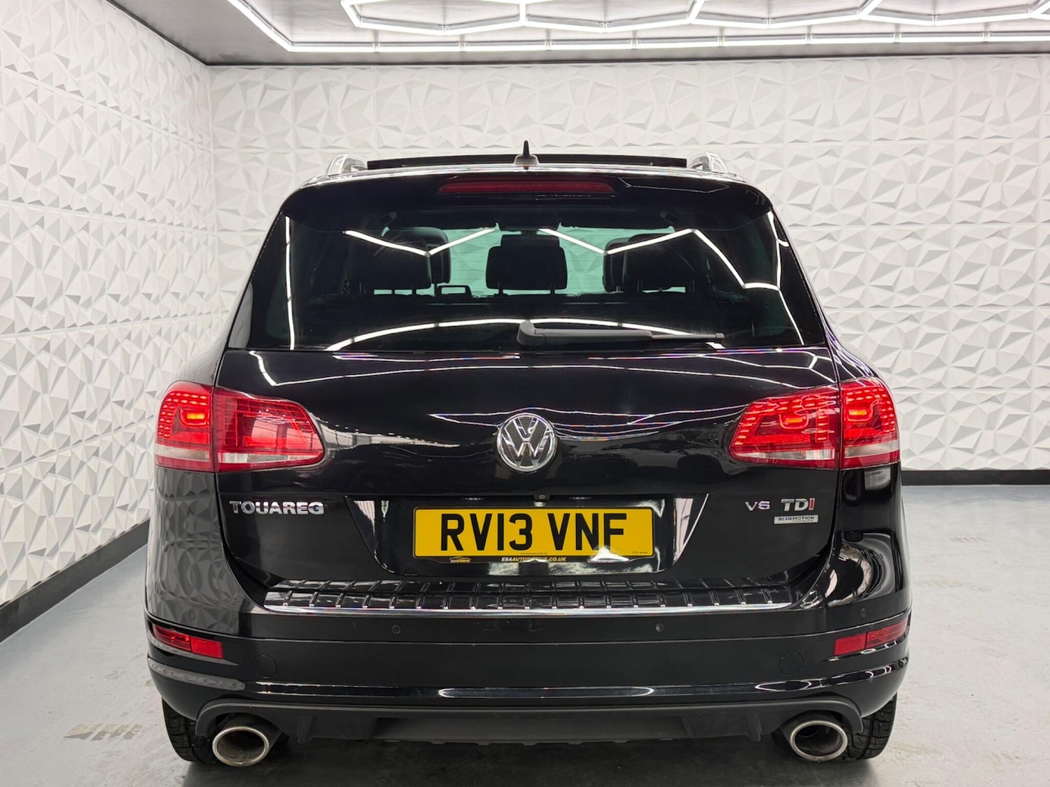 Used Volkswagen Touareg 2013 for sale - 77613817: Photo 8