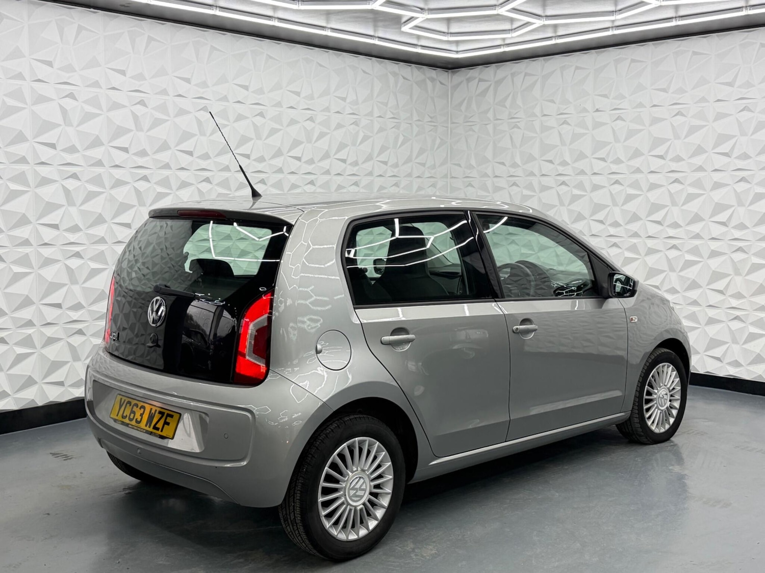 Used Volkswagen up! 2013 for sale - 77613813: Photo 10