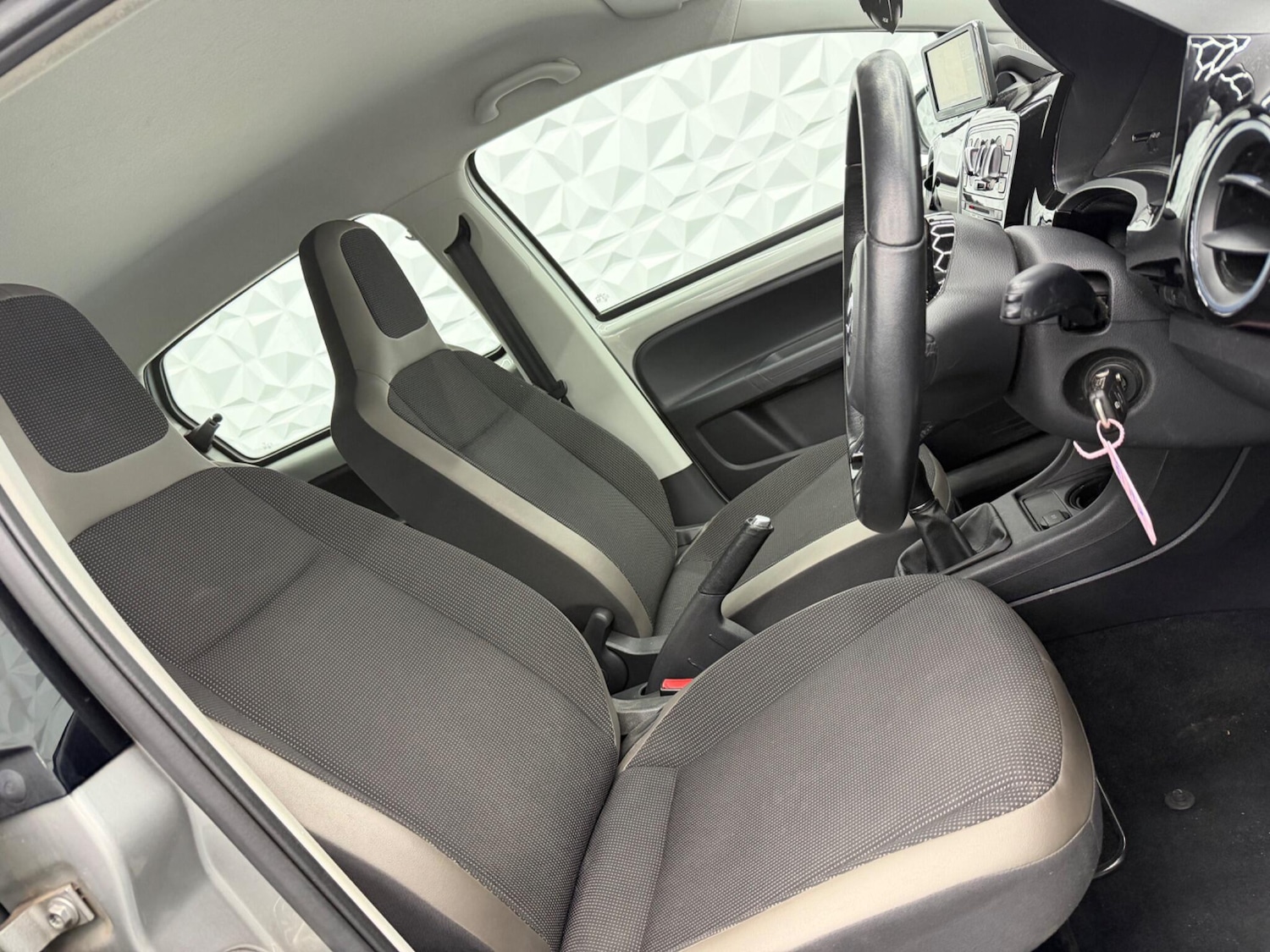 Used Volkswagen up! 2013 for sale - 77613813: Photo 15