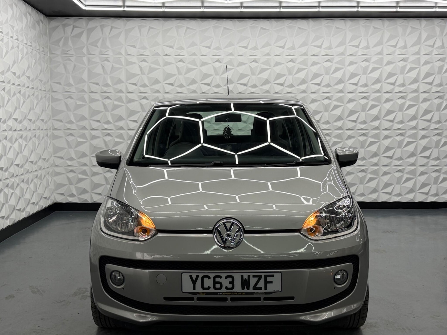 Used Volkswagen up! 2013 for sale - 77613813: Photo 4