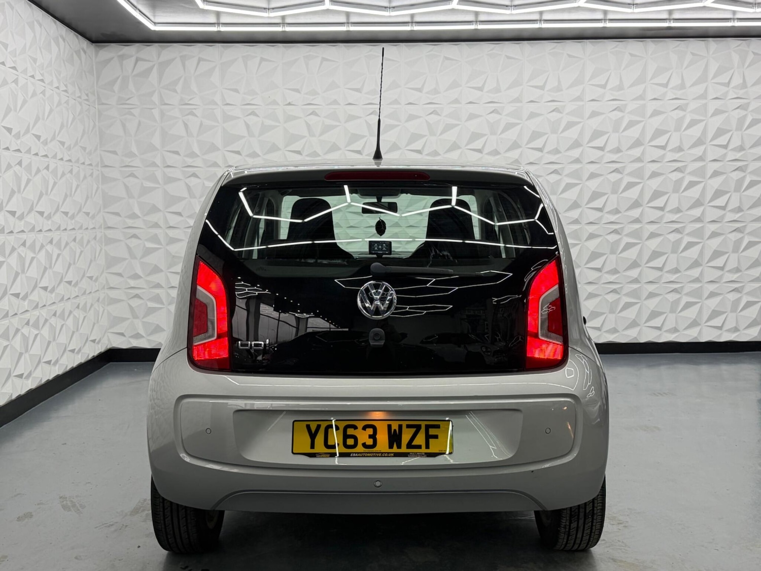 Used Volkswagen up! 2013 for sale - 77613813: Photo 8