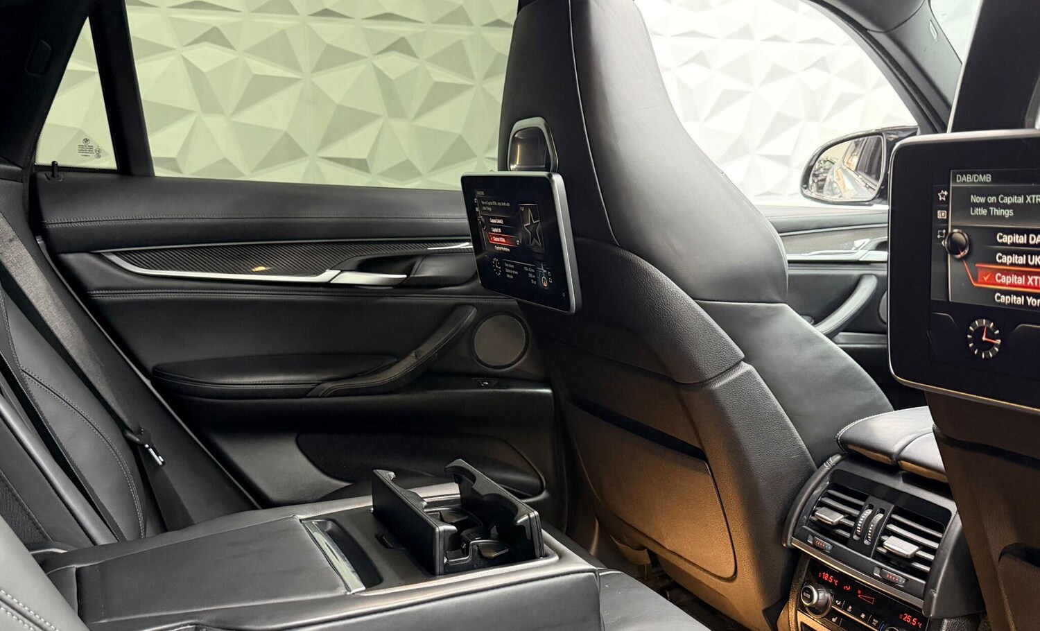 Used BMW x6 M 2017 for sale - 78018874: Photo 20