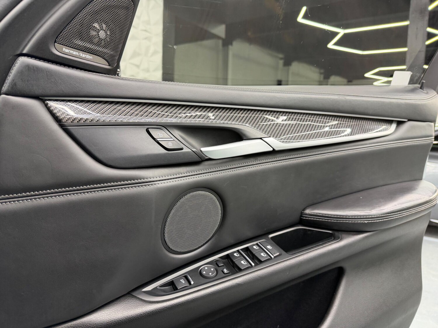 Used BMW x6 M 2017 for sale - 78018874: Photo 32