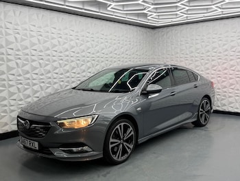 Used Vauxhall Insignia 2017 for sale - 77613814: Photo