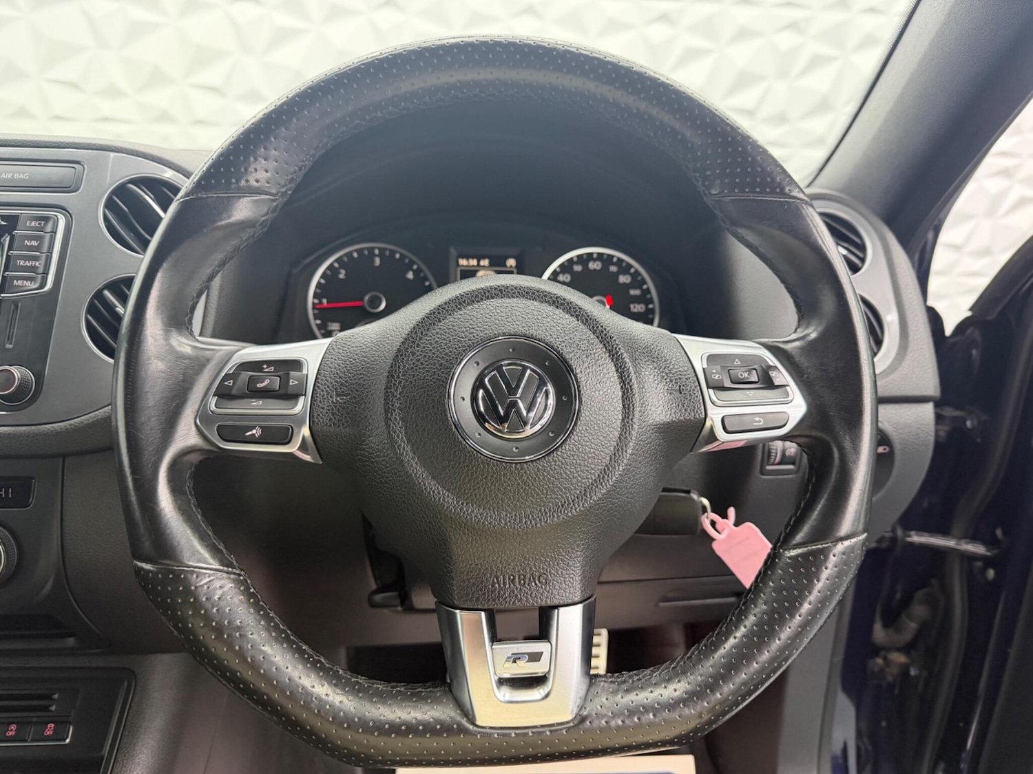 Used Volkswagen Tiguan for sale - 78135990: Photo 22