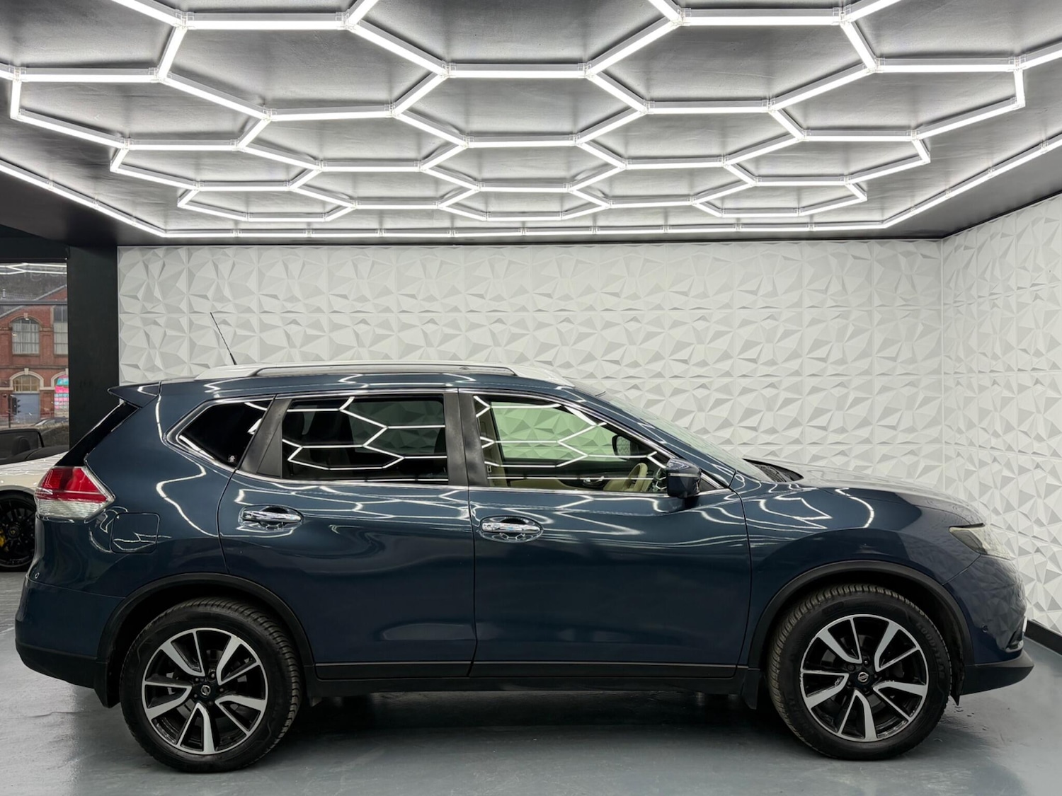 Used Nissan X-Trail 2016 for sale - 77625782: Photo 10