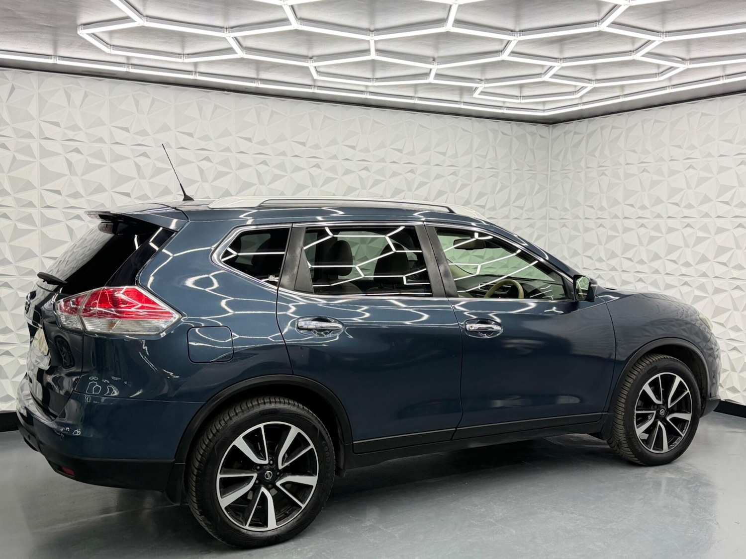 Used Nissan X-Trail 2016 for sale - 77625782: Photo 11