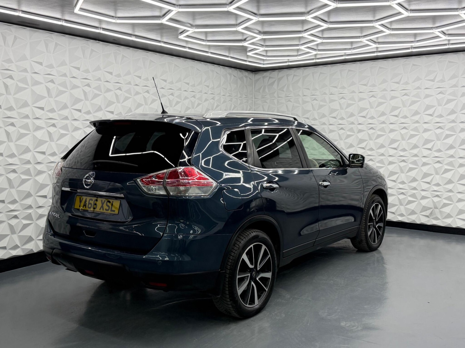 Used Nissan X-Trail 2016 for sale - 77625782: Photo 12