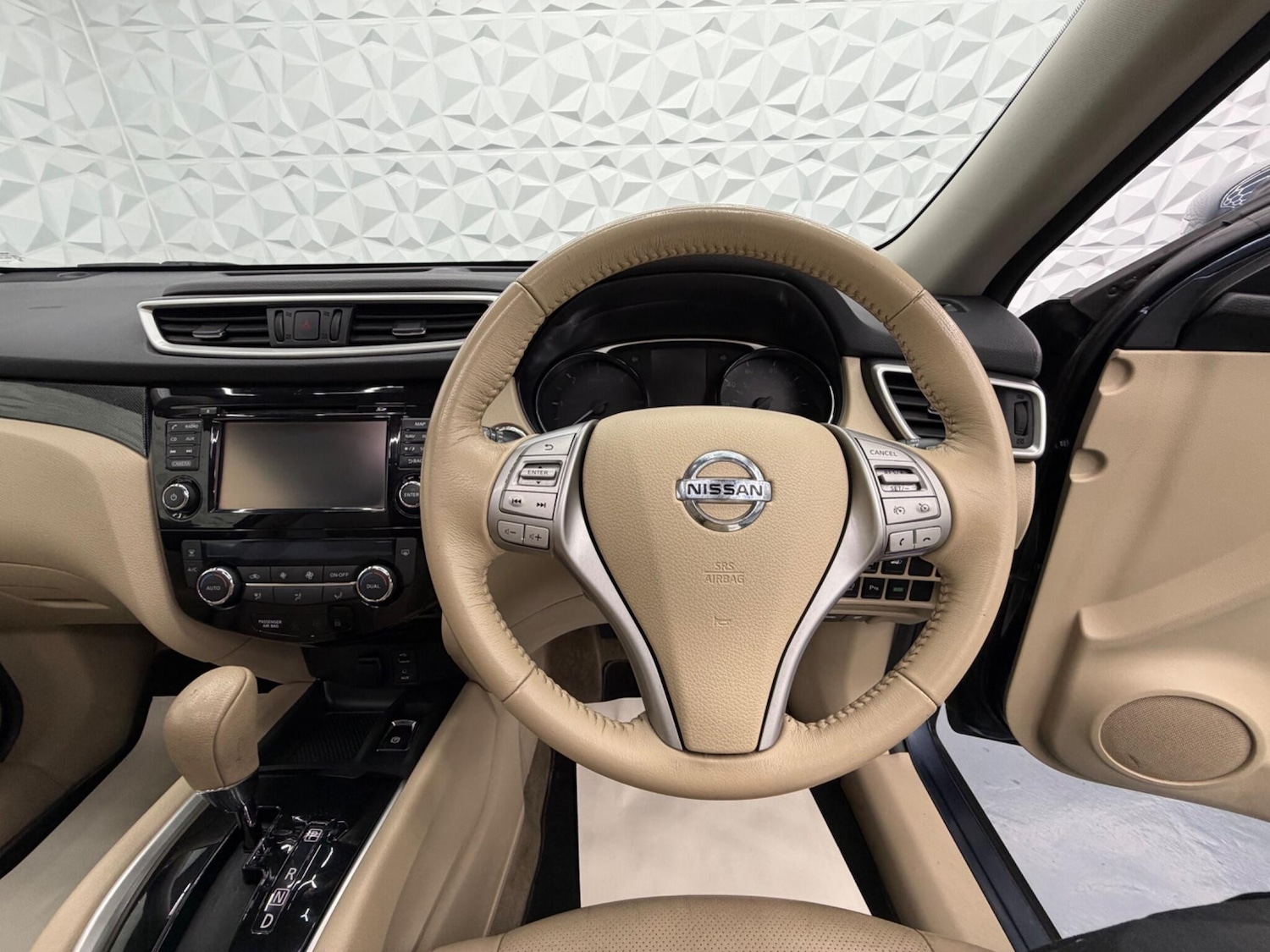 Used Nissan X-Trail 2016 for sale - 77625782: Photo 23