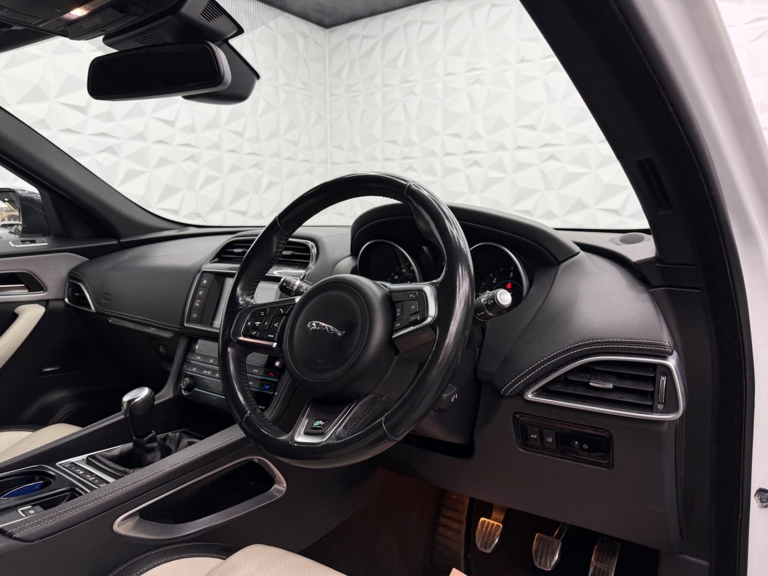 Used Jaguar F-Pace for sale - 77853732: Photo 20