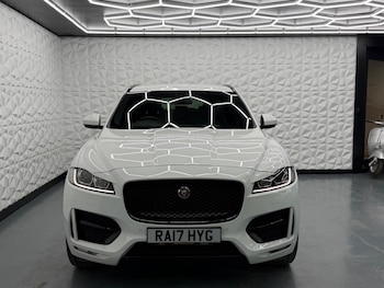 Used Jaguar F-Pace 2017 for sale - 77853732: Photo