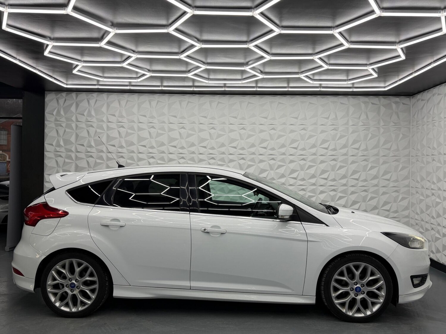 Used Ford Focus 2015 for sale - 77613837: Photo 13