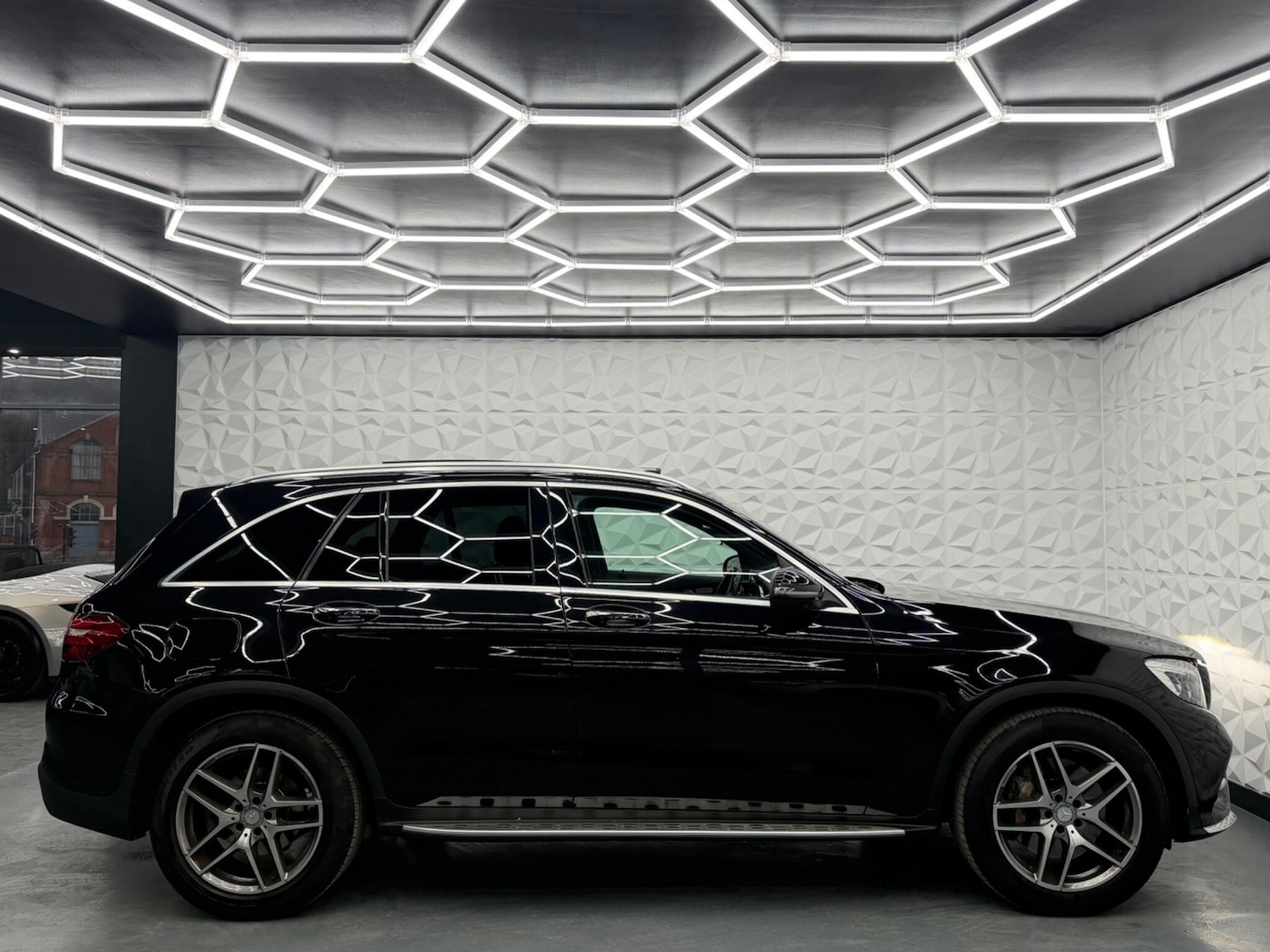 Used Mercedes-Benz GLC 2015 for sale - 77612571: Photo 10