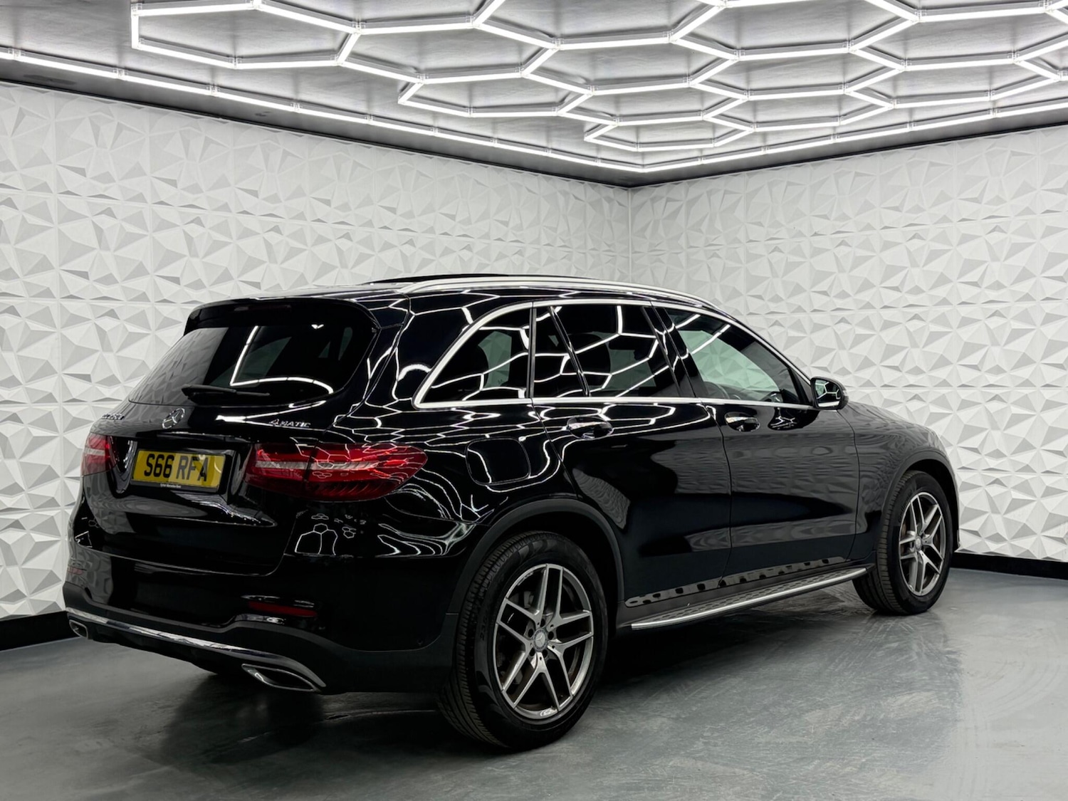 Used Mercedes-Benz GLC 2015 for sale - 77612571: Photo 12