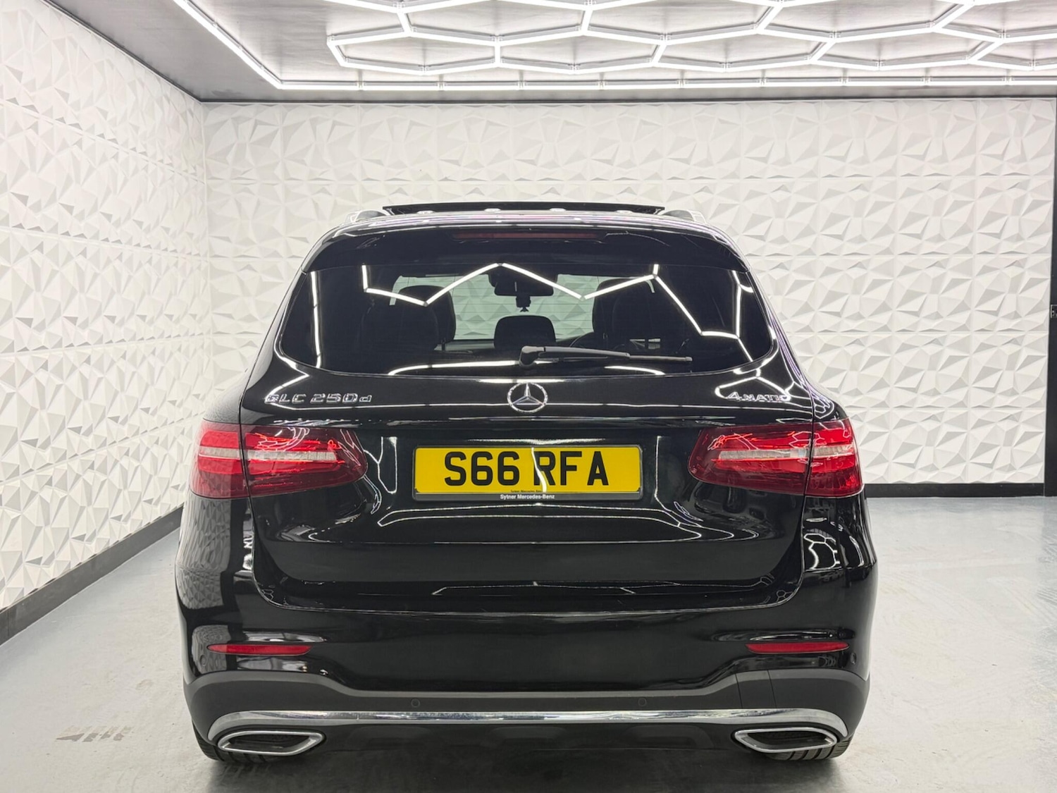 Used Mercedes-Benz GLC 2015 for sale - 77612571: Photo 9