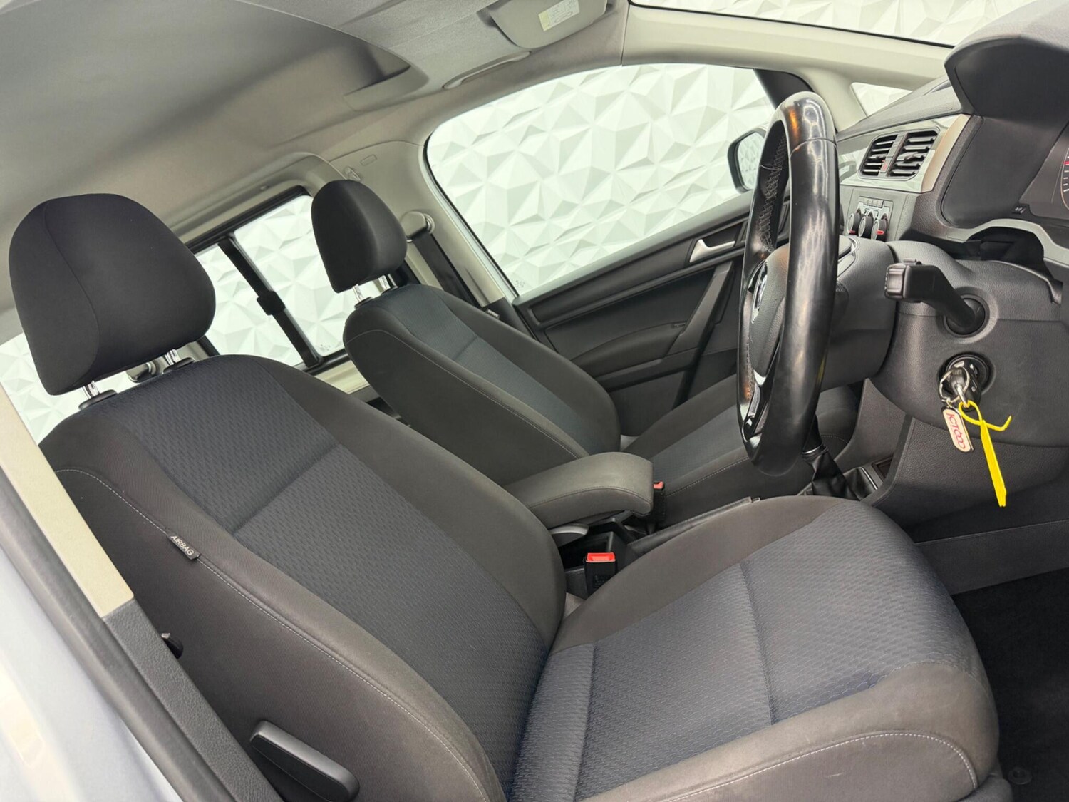 Used Volkswagen Caddy Maxi Life 2016 for sale - 77784048: Photo 17