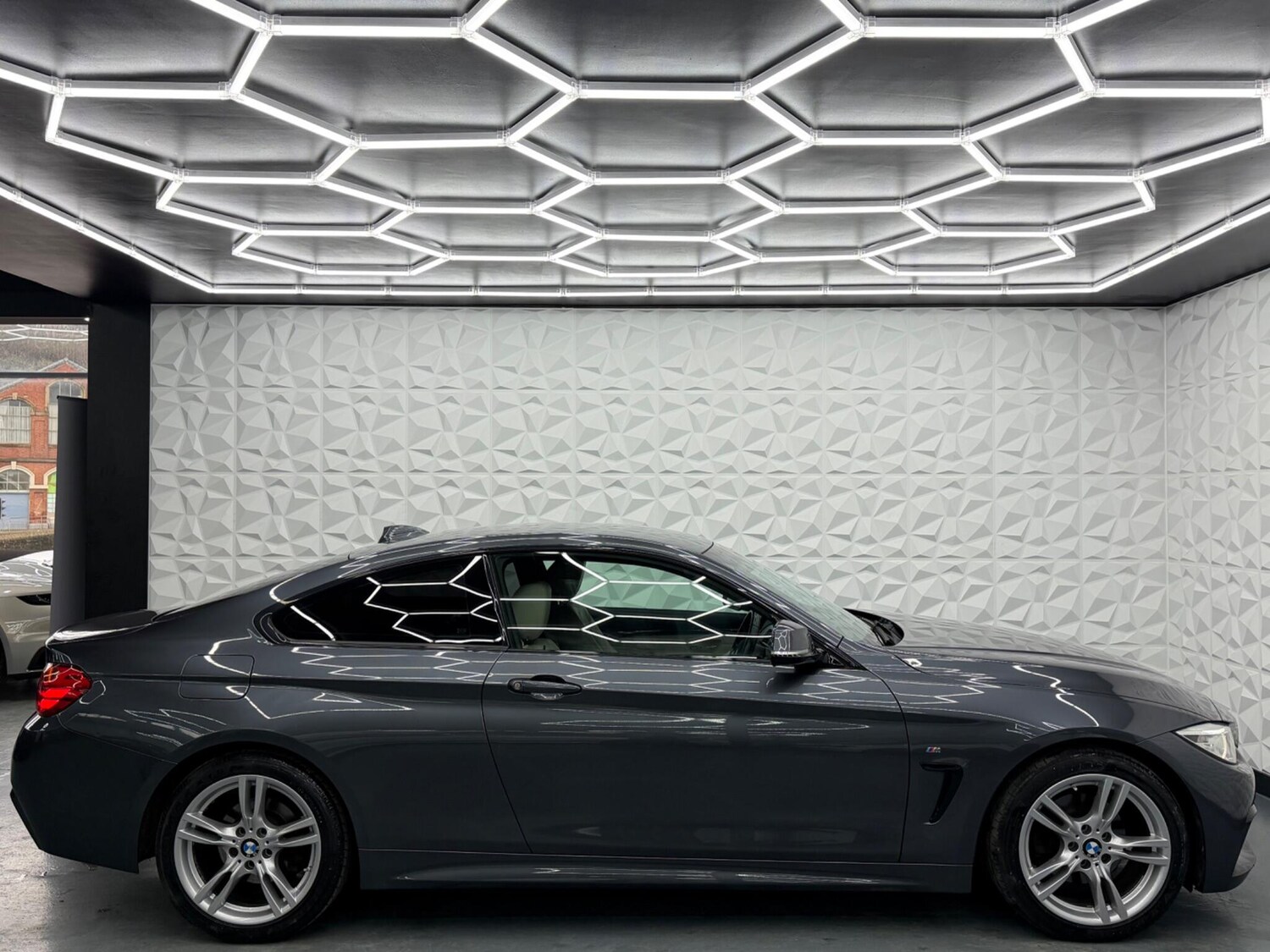 Used BMW 4 Series 2016 for sale - 77613845: Photo 13