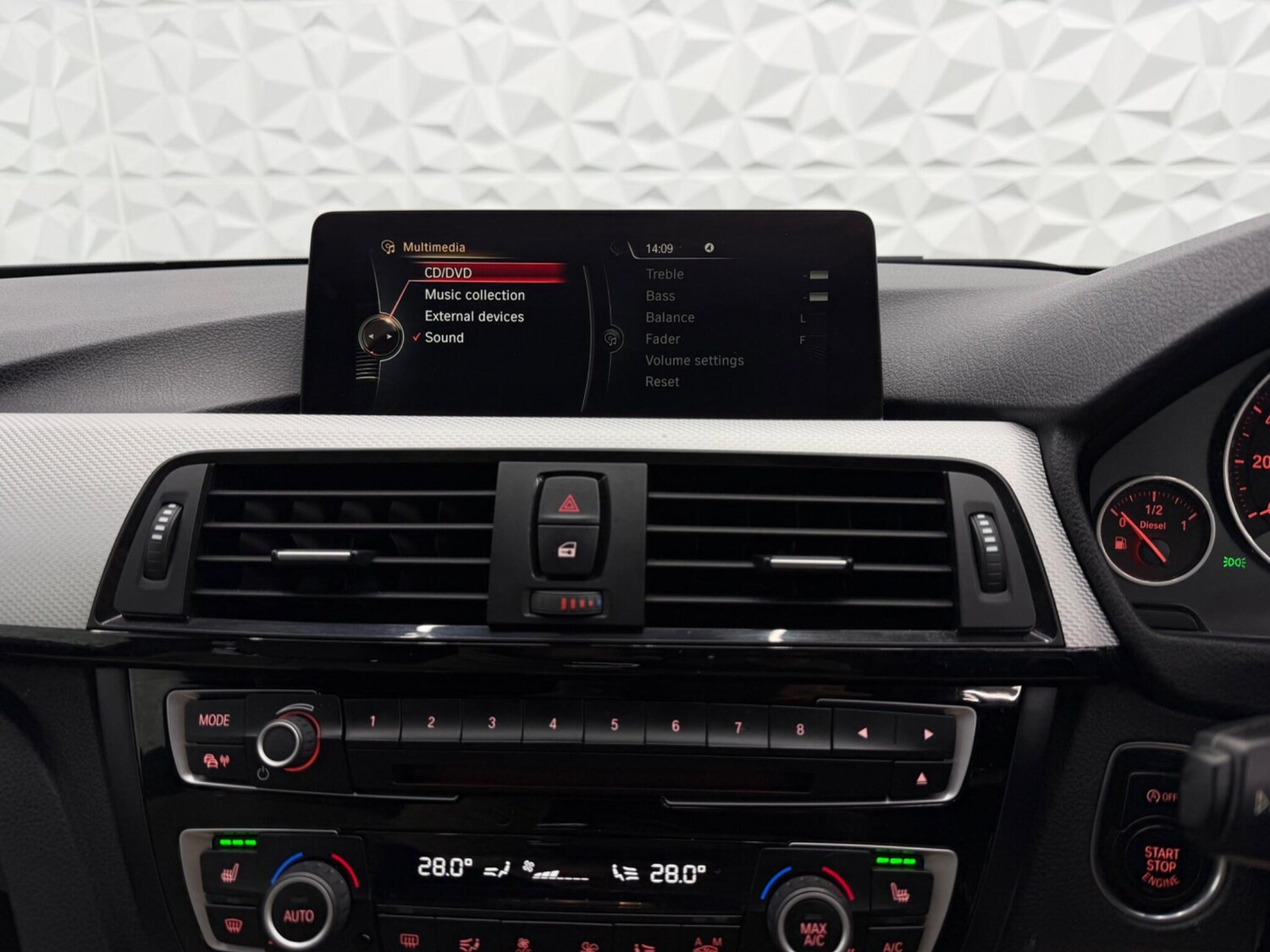 Used BMW 4 Series 2016 for sale - 77613845: Photo 25