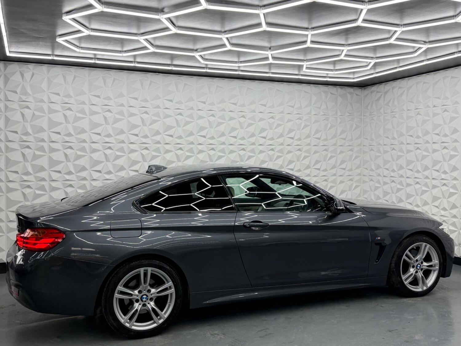 Used BMW 4 Series 2016 for sale - 77613845: Photo 9