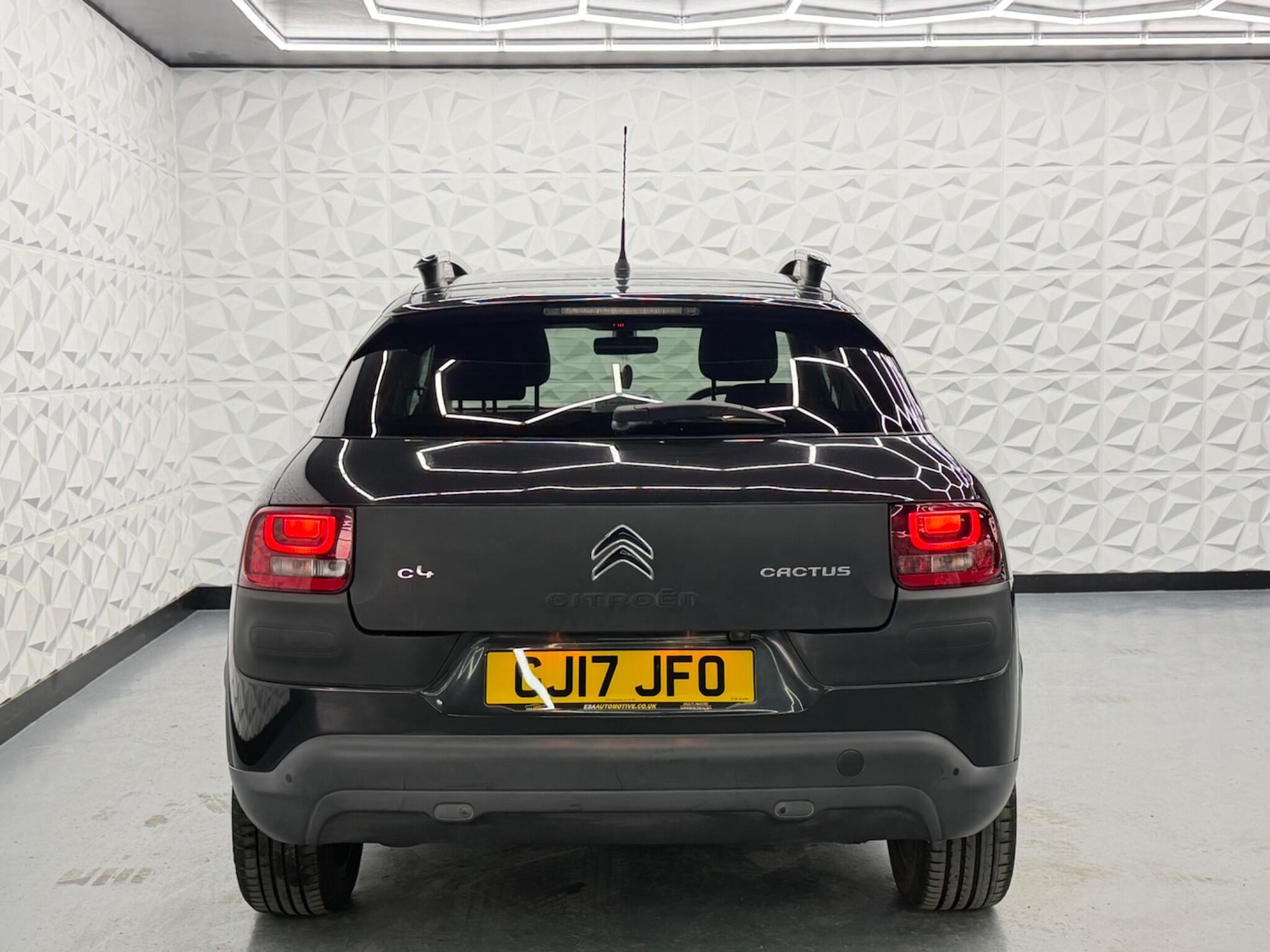 Used Citroen C4 Cactus 2017 for sale - 77613825: Photo 8