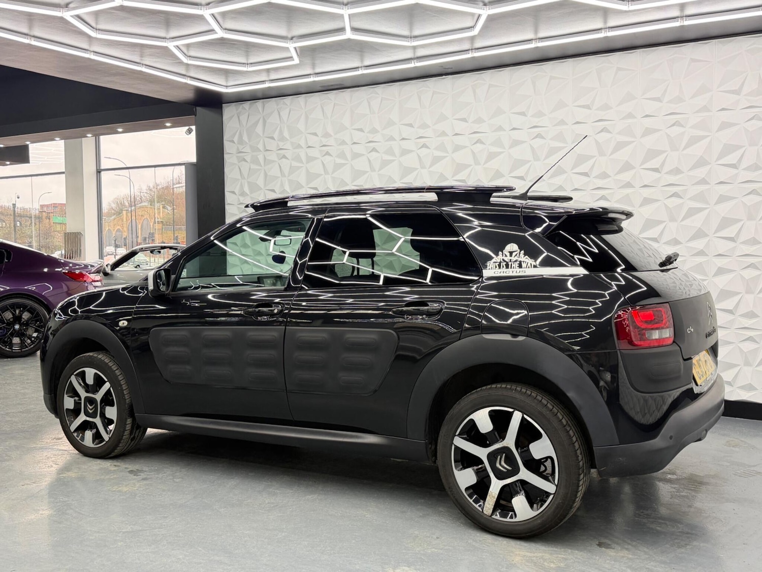 Used Citroen C4 Cactus 2017 for sale - 77613825: Photo 9