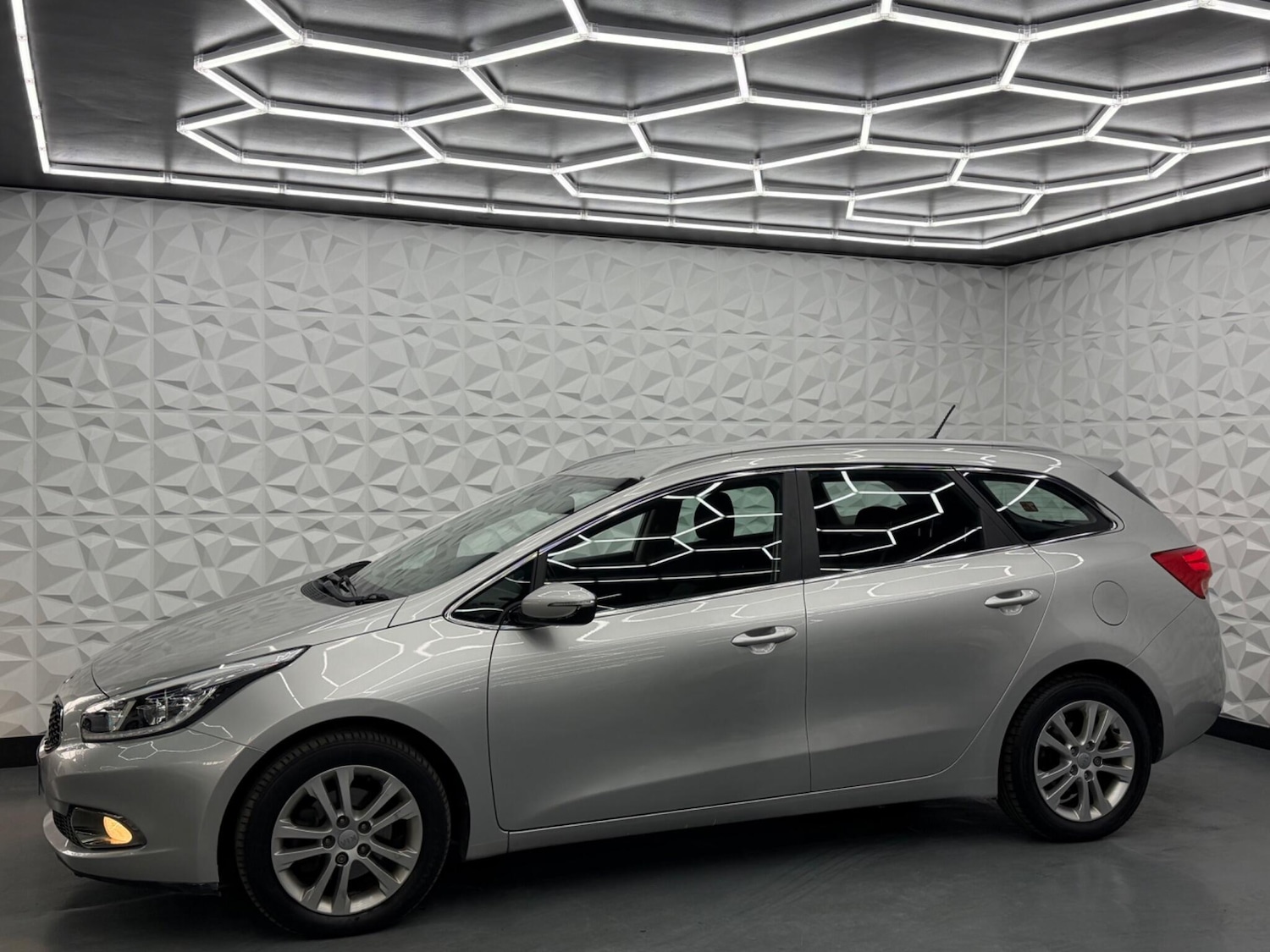 Used Kia Ceed for sale - 78115626: Photo 6