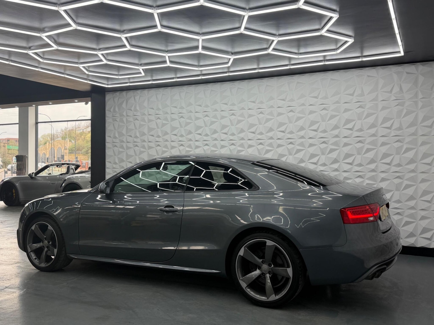 Used Audi A5 2012 for sale - 78018857: Photo 9