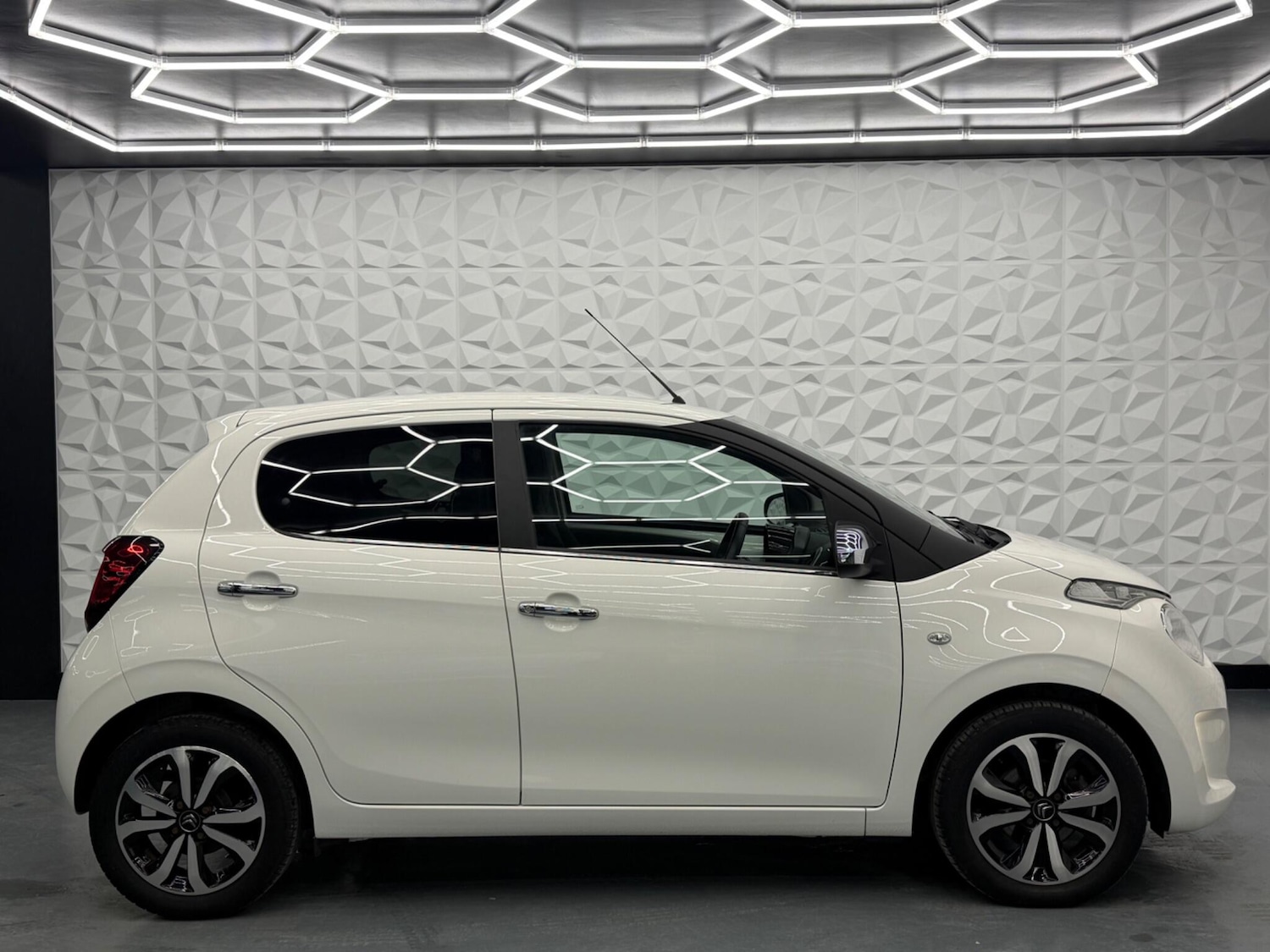 Used Citroen C1 2016 for sale - 77613816: Photo 13