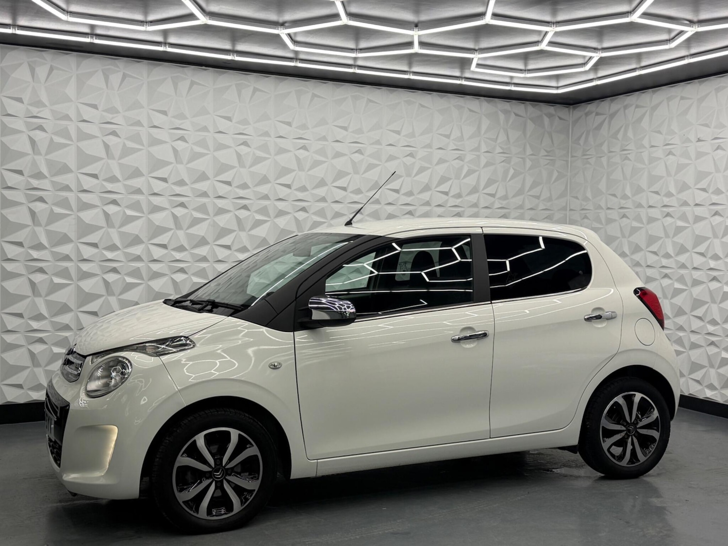 Used Citroen C1 2016 for sale - 77613816: Photo 8