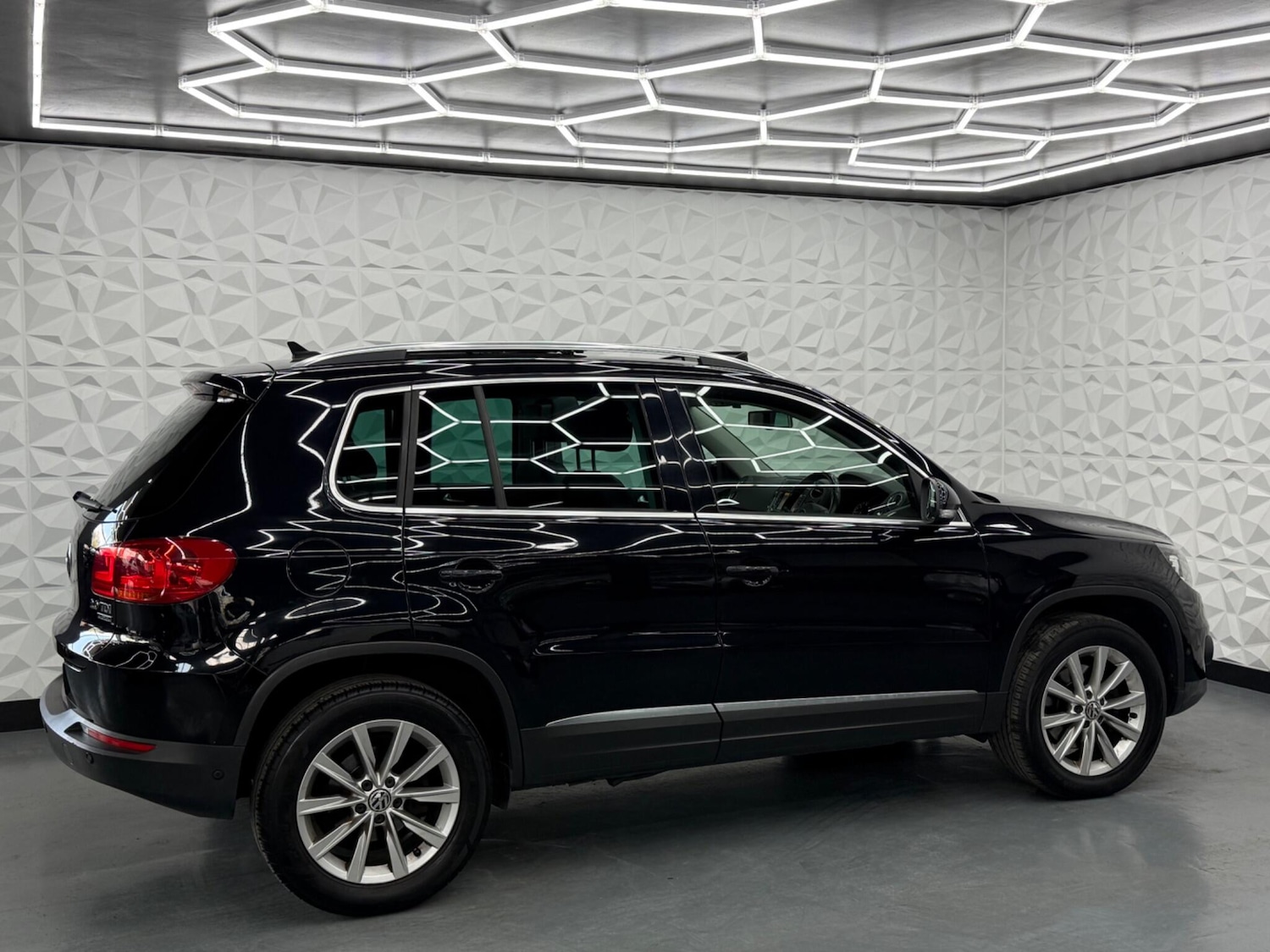 Used Volkswagen Tiguan 2013 for sale - 78204573: Photo 8