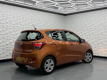 Used Hyundai i10 2014 for sale - 77613818: Photo