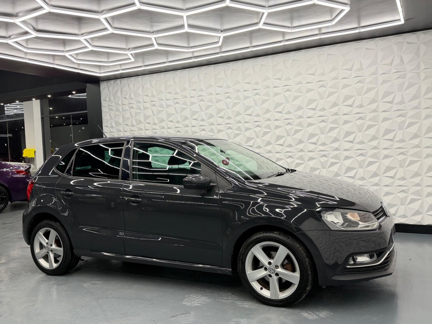 Used Volkswagen Polo 2014 for sale - 77613815: Photo 12