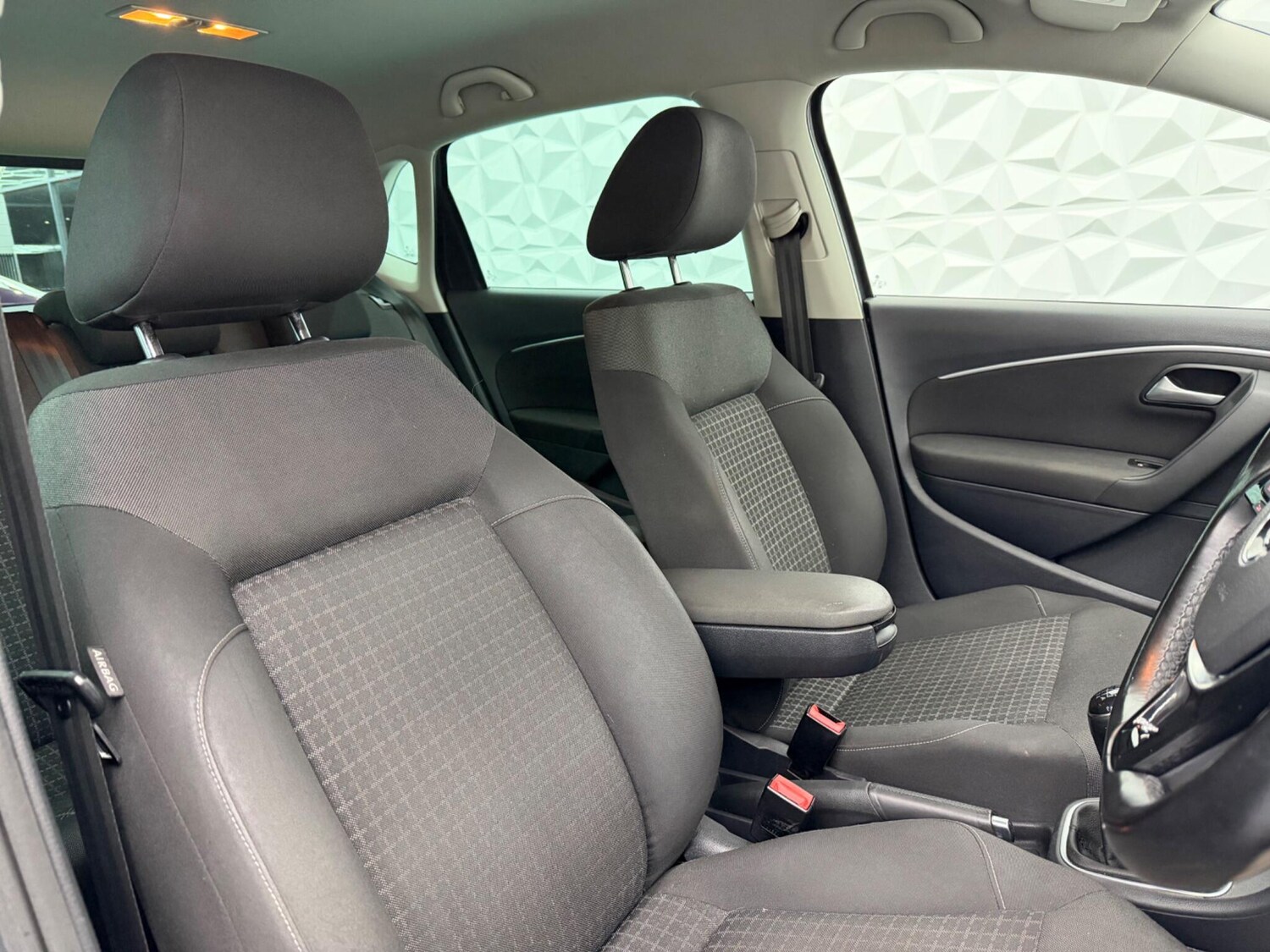 Used Volkswagen Polo 2014 for sale - 77613815: Photo 20