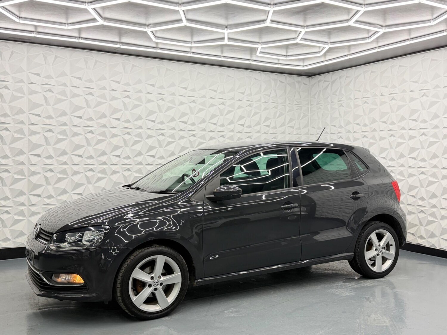 Used Volkswagen Polo 2014 for sale - 77613815: Photo 6