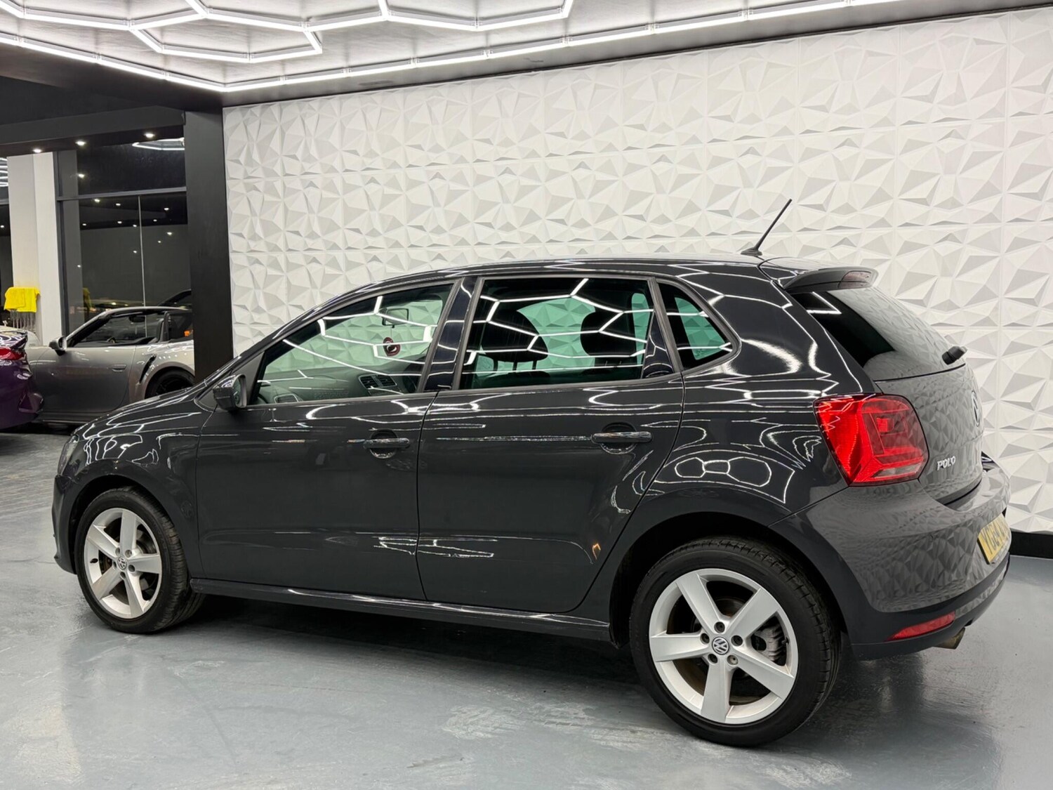 Used Volkswagen Polo 2014 for sale - 77613815: Photo 7