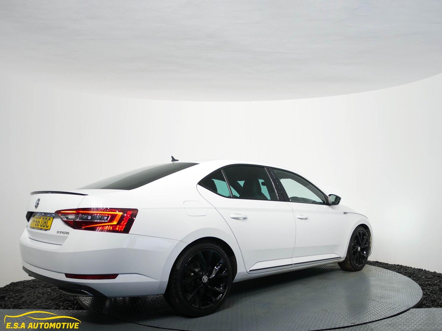 Used Skoda Superb 2016 for sale - 77613836: Photo 8